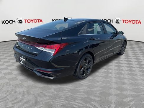 Used 2021 Hyundai Elantra Limited FWD image 8