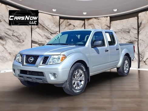 Used 2021 Nissan Frontier SV RWD image 3