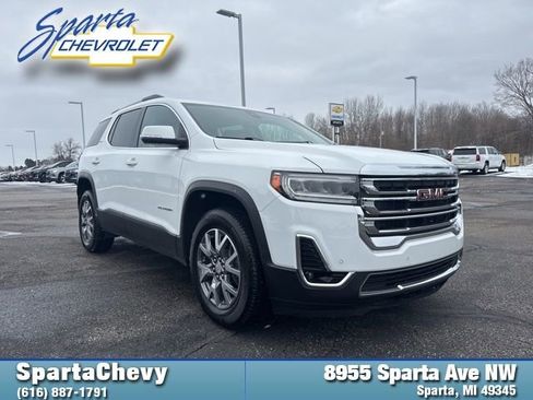 Used 2021 GMC Acadia SLT w/ LPO, Floor Liner Package image 1