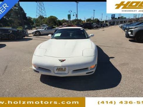 Used 2002 Chevrolet Corvette Convertible w/ Preferred Equipment Group2 RWD image 3
