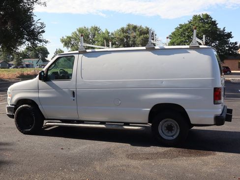 Used 2014 Ford E-250 and Econoline 250 w/ Power Group RWD image 8