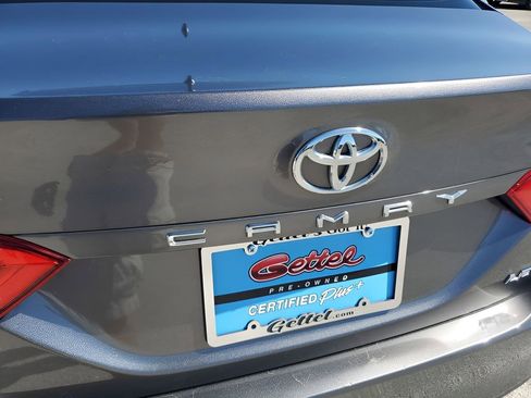 Used 2019 Toyota Camry LE image 38