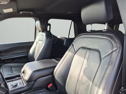 Used 2019 Ford Expedition Max Limited image 30