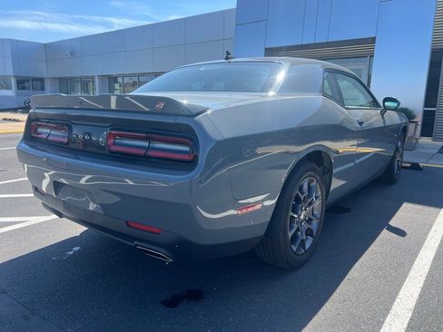 Used 2018 Dodge Challenger GT w/ Driver Convenience Group image 7