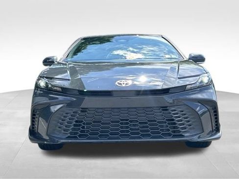 Used 2025 Toyota Camry SE w/ Convenience Package FWD image 8