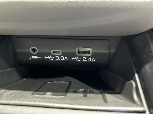 New 2025 Subaru Outback Premium image 19