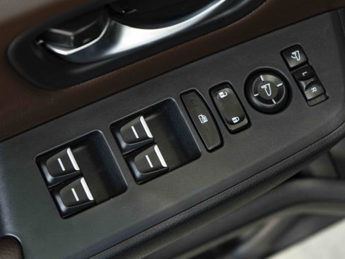 Used 2025 Honda Pilot Elite image 38