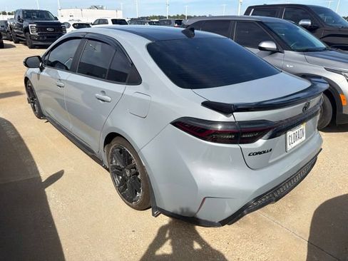 Used 2022 Toyota Corolla SE FWD image 5