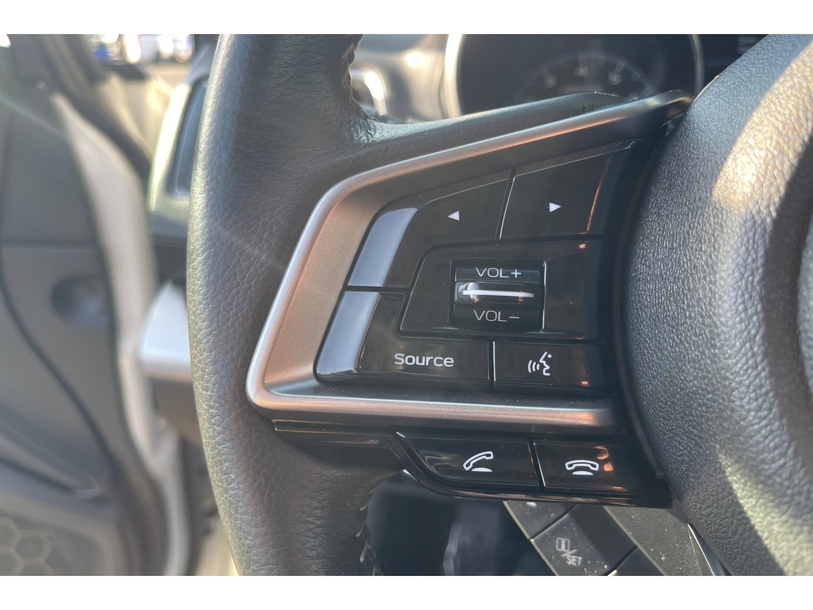 Used 2018 Subaru Legacy 3.6R Limited AWD/4WD image 32