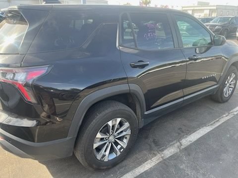 Used 2025 Chevrolet Equinox LT FWD image 12