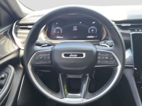 Used 2021 Jeep Grand Cherokee L Laredo AWD/4WD image 14