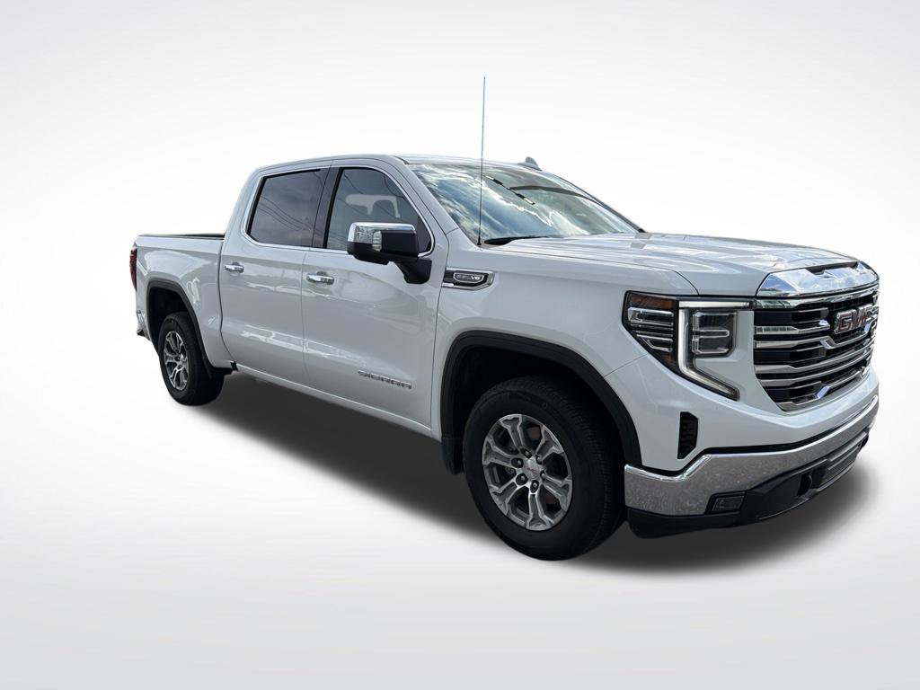 Used 2025 GMC Sierra 1500 SLT RWD image 2