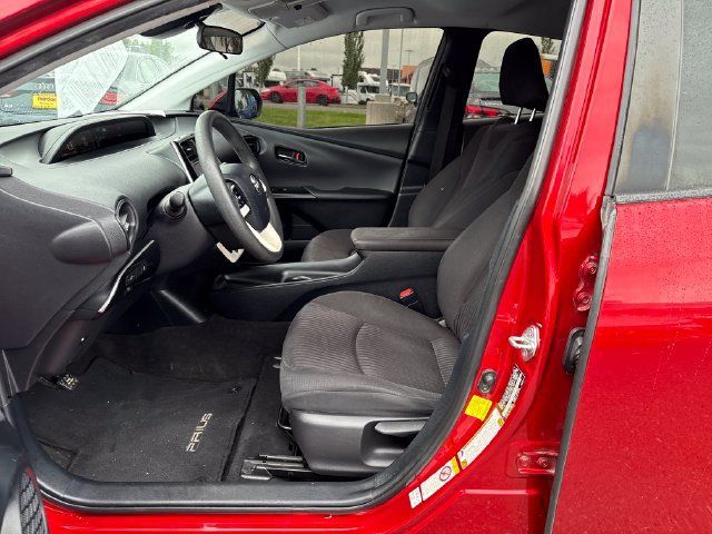 Used 2017 Toyota Prius Two w/ Carpet Mat Package FWD image 15