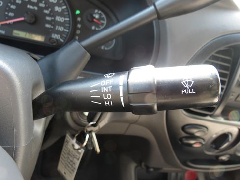 Used 2005 Toyota Tundra SR5 RWD image 14