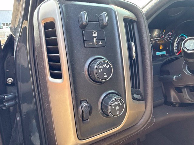 Used 2018 GMC Sierra 1500 Denali w/ Denali Ultimate Package AWD/4WD image 12