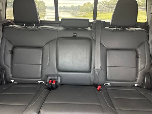 Used 2023 GMC Sierra 1500 Denali AWD/4WD image 18