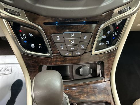Used 2014 Buick LaCrosse Premium w/ Driver Confidence Package FWD image 17