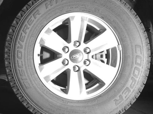 Certified 2017 Ford F150 XLT w/ Equipment Group 301A Mid AWD/4WD image 9