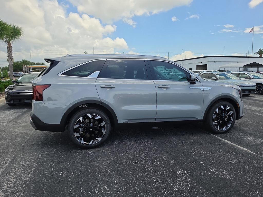 New 2026 Kia Sorento EX FWD image 9