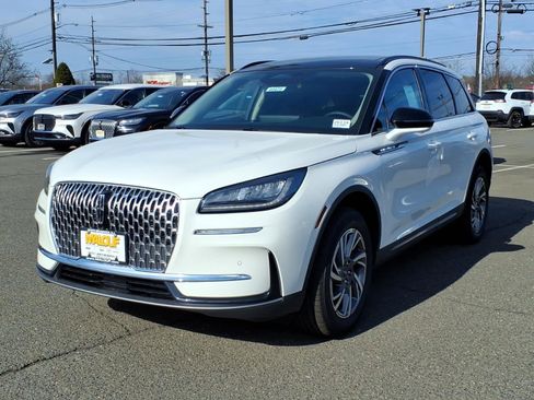 New 2026 Lincoln Corsair Premiere AWD/4WD image 3