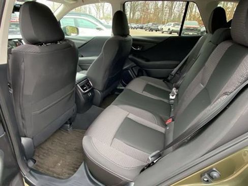 Certified 2025 Subaru Outback Premium AWD/4WD image 32