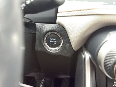 Used 2020 Toyota RAV4 Limited AWD/4WD image 13