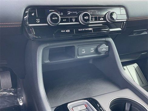 New 2026 Honda Pilot Sport image 16