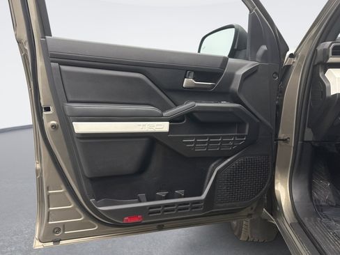 Used 2024 Toyota Tacoma TRD Sport image 9