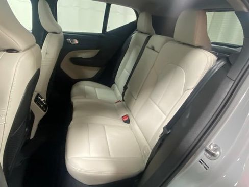 Used 2026 Volvo XC40 B5 Plus AWD/4WD image 14