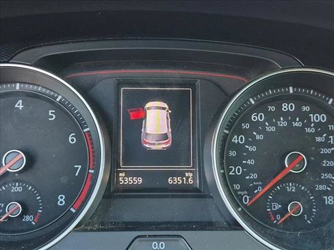 Used 2015 Volkswagen GTI 4-Door FWD image 8
