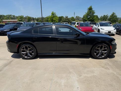 Used 2019 Dodge Charger GT RWD image 4