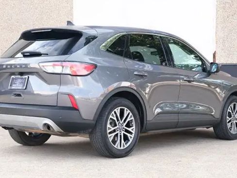 Used 2022 Ford Escape SEL FWD image 4