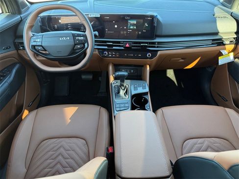 New 2026 Kia Sportage X-Line w/ X-Line Technology Package image 11