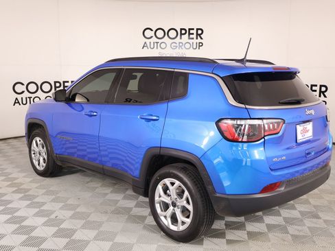 Used 2025 Jeep Compass Latitude AWD/4WD image 21