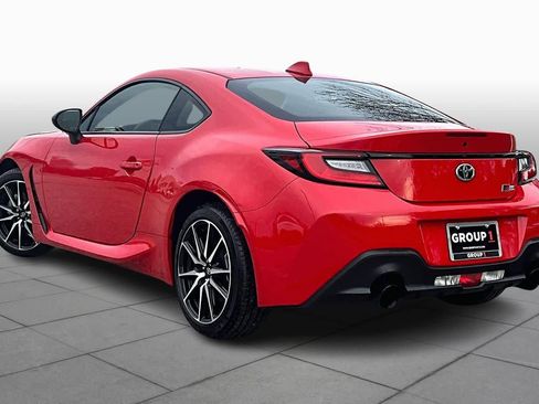 Used 2024 Toyota GR86 image 11