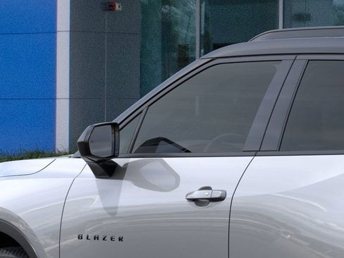 New 2026 Chevrolet Blazer LT w/ Convenience Package image 12