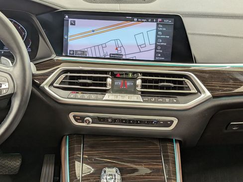 Used 2020 BMW X5 xDrive40i w/ Premium Package image 28