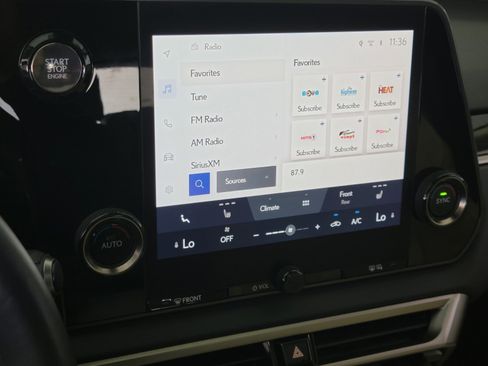 Used 2023 Lexus RX 350 350 w/ Cold Area Package image 22