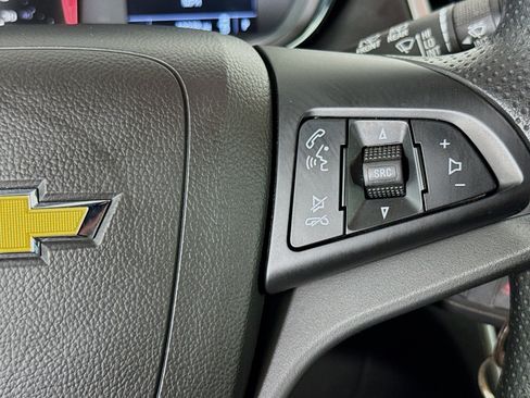 Used 2021 Chevrolet Trax LS w/ Tint and Cruise Package FWD image 13