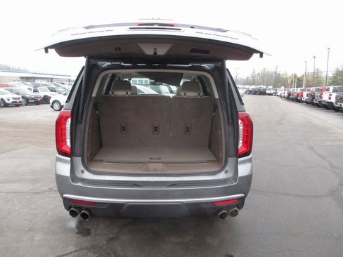 Used 2021 GMC Yukon Denali image 6