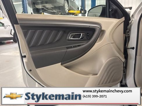 Used 2012 Ford Taurus SEL image 11