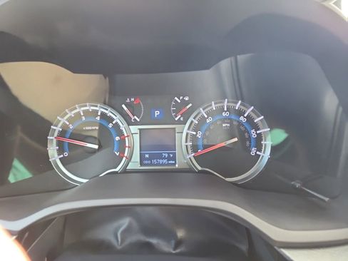 Used 2017 Toyota 4Runner SR5 Premium AWD/4WD image 18