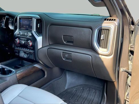 Used 2021 GMC Sierra 1500 SLT w/ SLT Premium Package AWD/4WD image 19