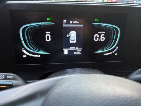 Used 2025 Kia Sportage LX image 39