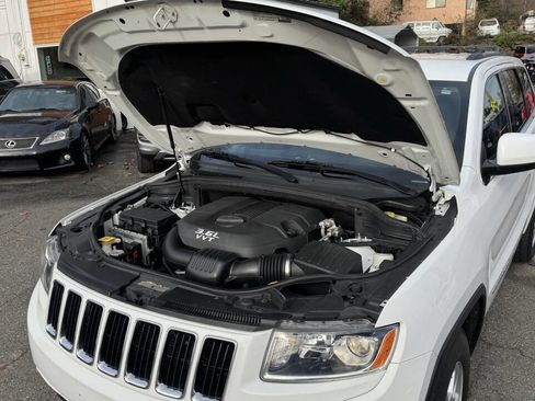 Used 2014 Jeep Grand Cherokee Laredo w/ Quick Order Package 23E image 12