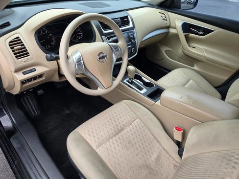 Used 2017 Nissan Altima 2.5 S w/ Power Driver Seat Package image 9