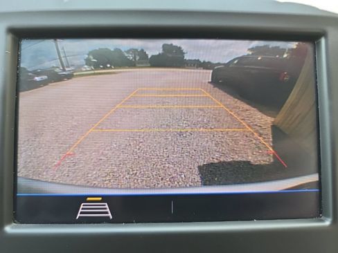 Used 2020 Chevrolet Equinox LS w/ LS Convenience Package AWD/4WD image 3