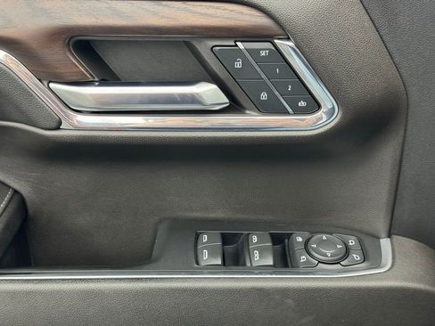 Used 2024 GMC Sierra 1500 SLT w/ SLT Premium Plus Package AWD/4WD image 34