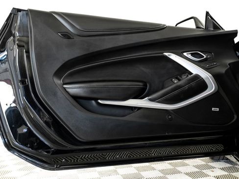 Used 2019 Chevrolet Camaro SS RWD image 41