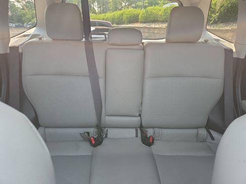 Used 2015 Subaru Forester 2.5i Premium w/ All-Weather Package AWD/4WD image 27